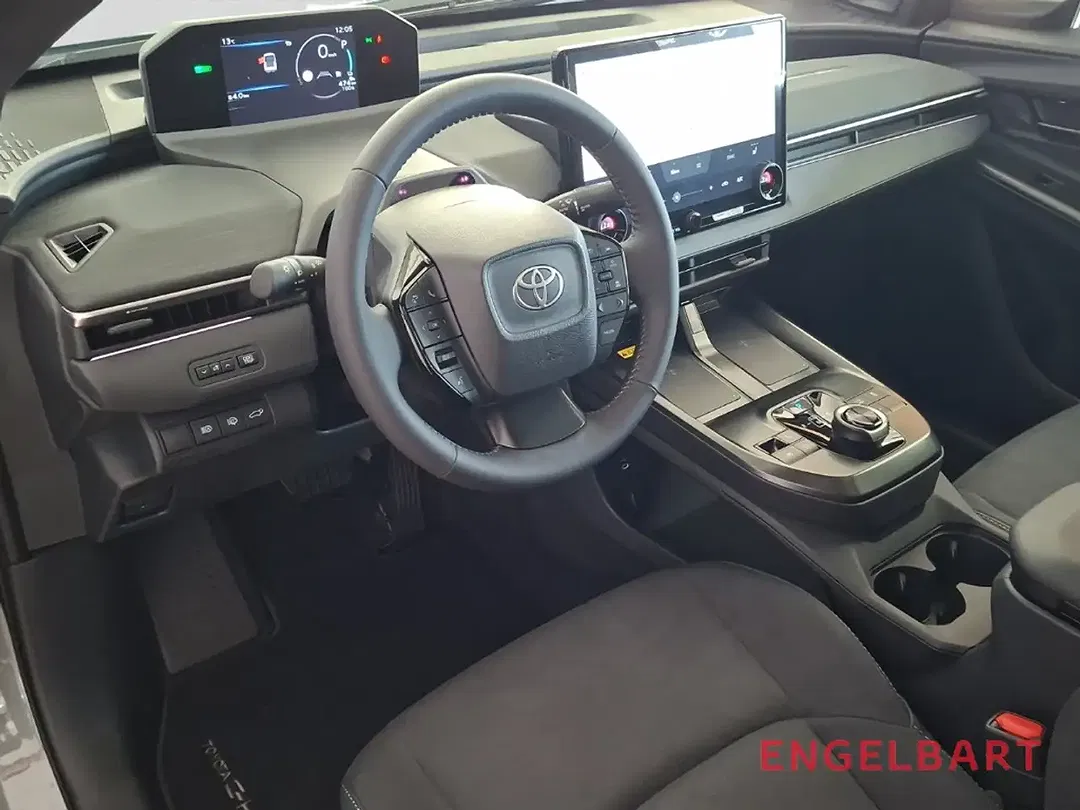 Toyota C-HR - Thumbnail 6