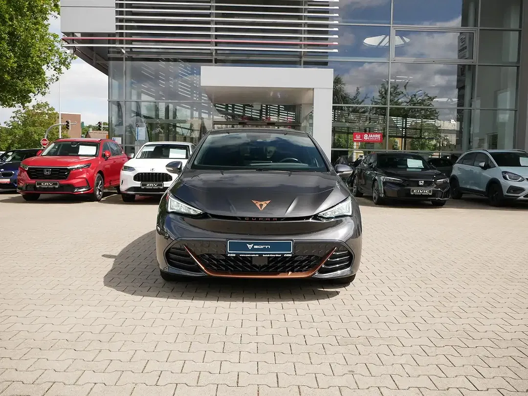 CUPRA Born - Thumbnail 3