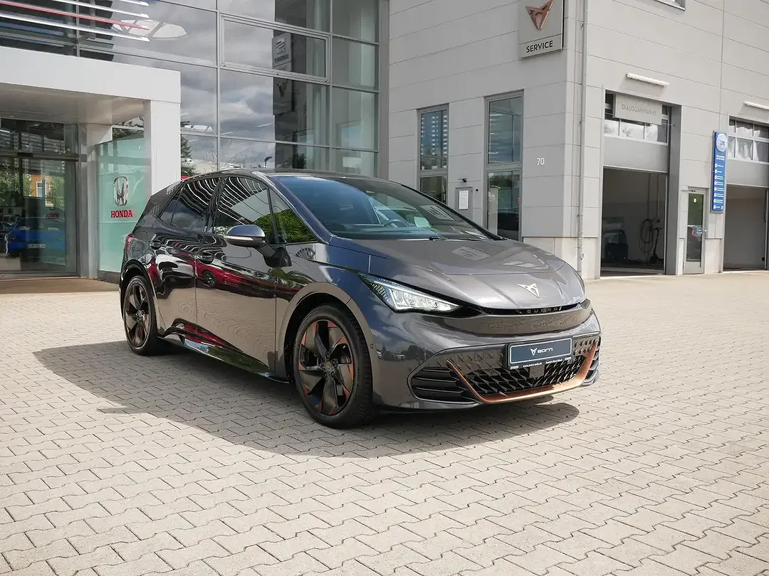 CUPRA Born - Thumbnail 4
