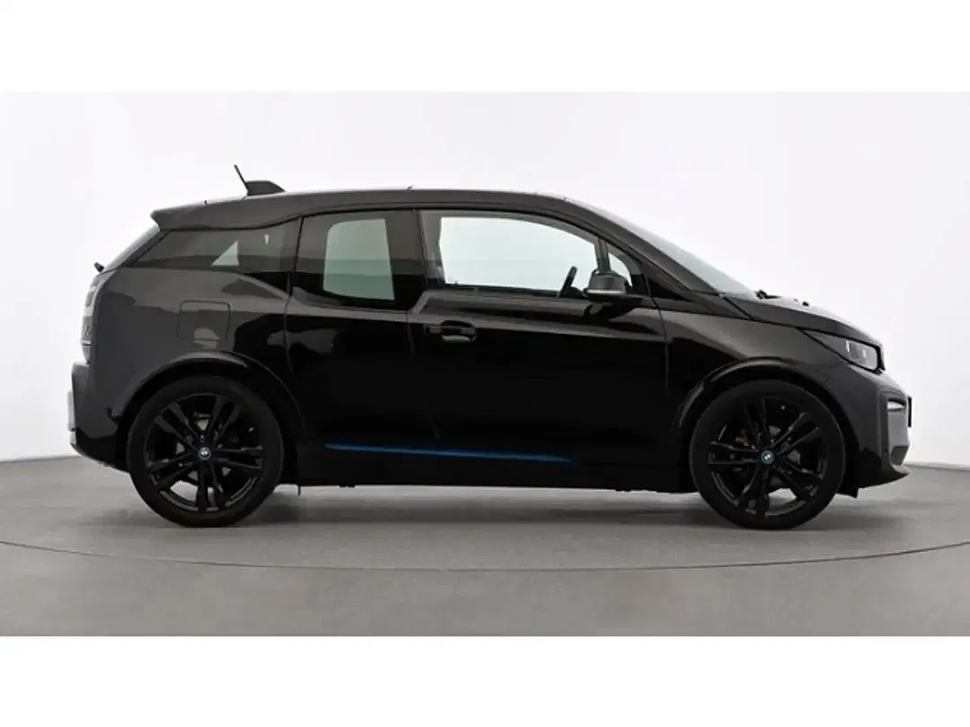 BMW i3 - Thumbnail 6