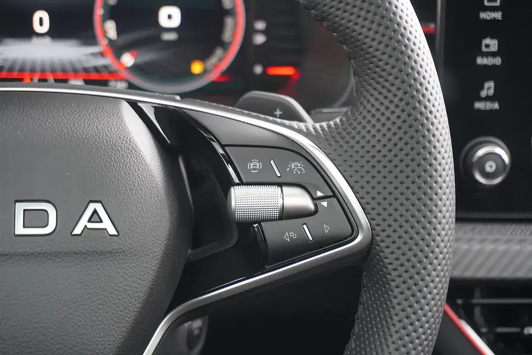 Skoda Scala - Thumbnail 13