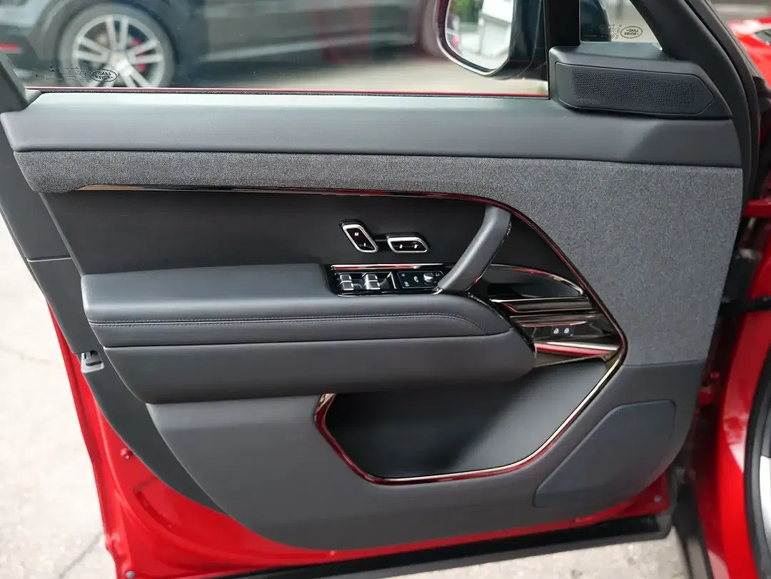 Land Rover Range Rover Sport - Thumbnail 10