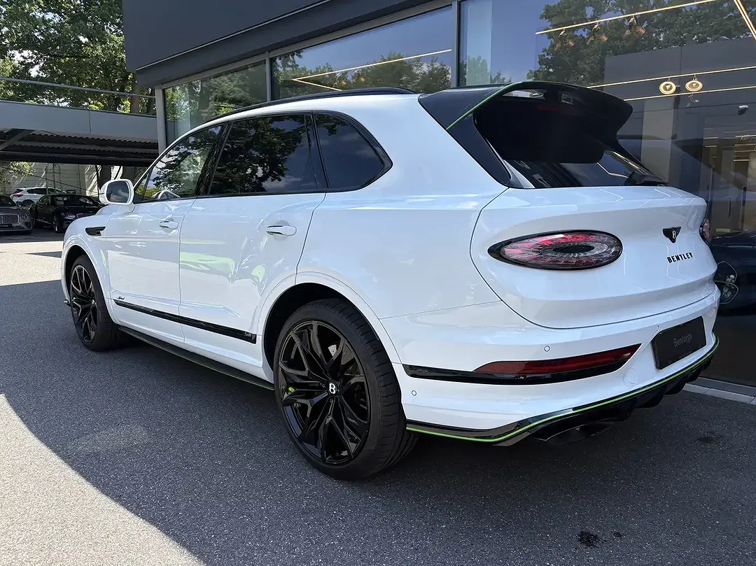 Bentley Bentayga - Thumbnail 3