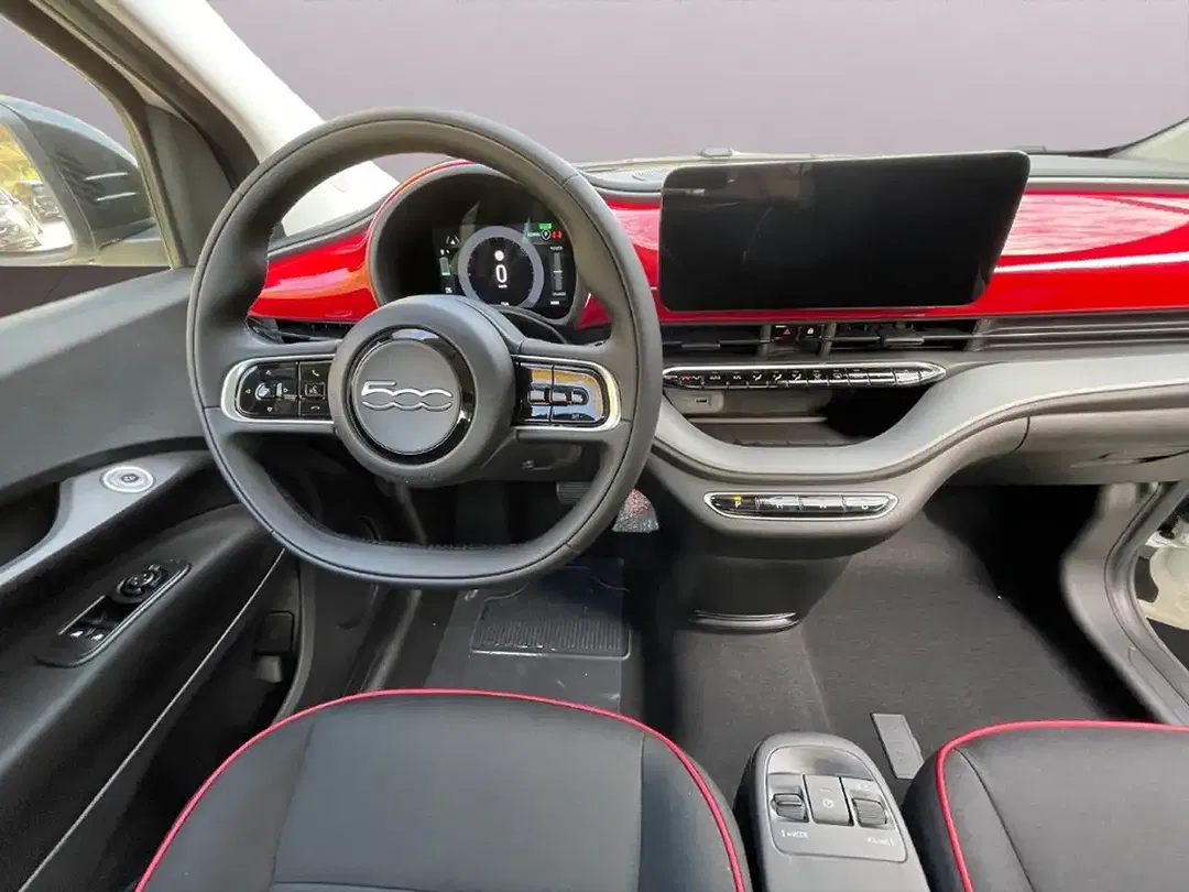 Fiat 500e - Thumbnail 10
