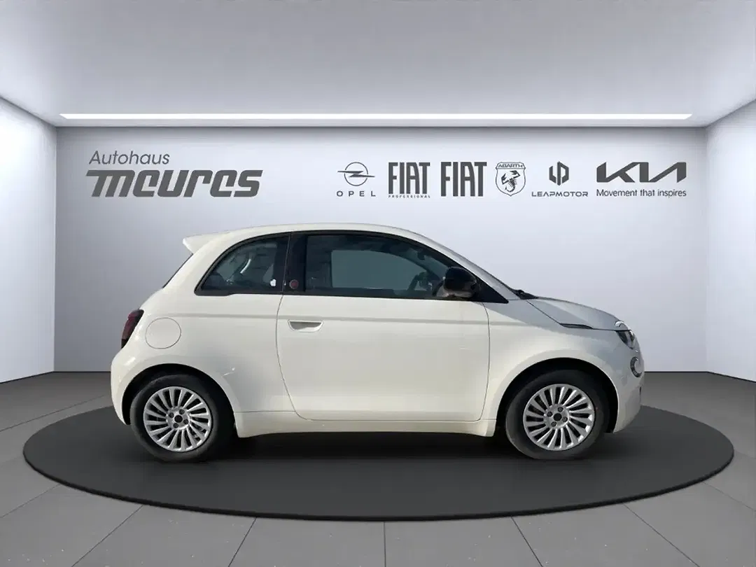 Fiat 500e - Thumbnail 5
