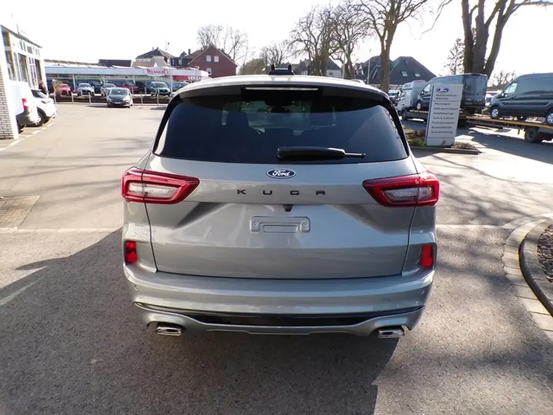 Ford Kuga - Thumbnail 4