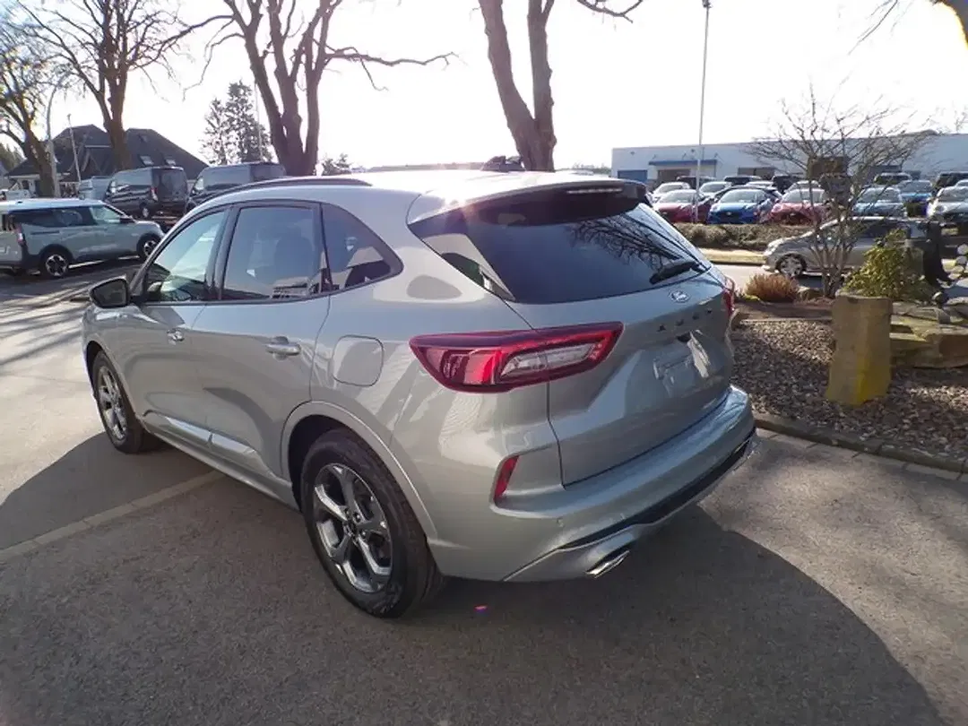 Ford Kuga - Thumbnail 9