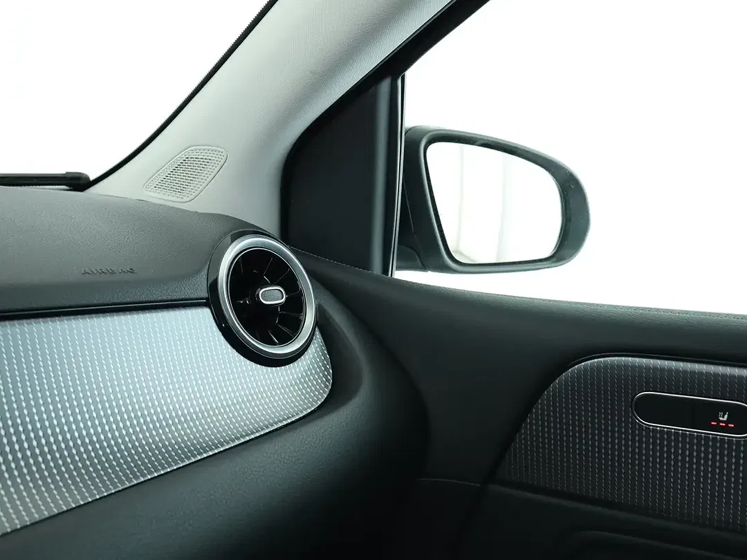Mercedes-Benz B 200 - Thumbnail 16