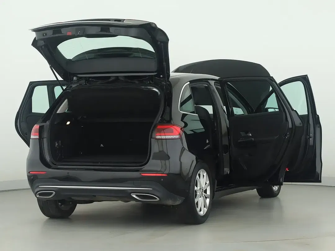 Mercedes-Benz B 200 - Thumbnail 9