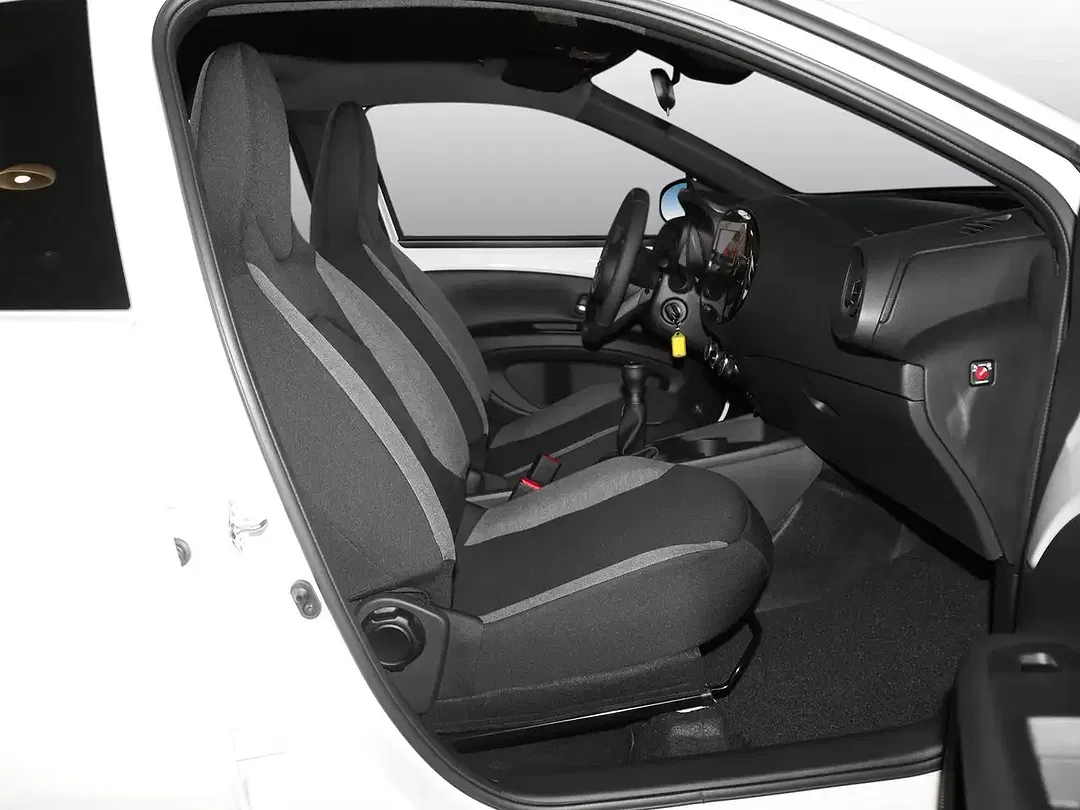 Toyota Aygo X - Thumbnail 6