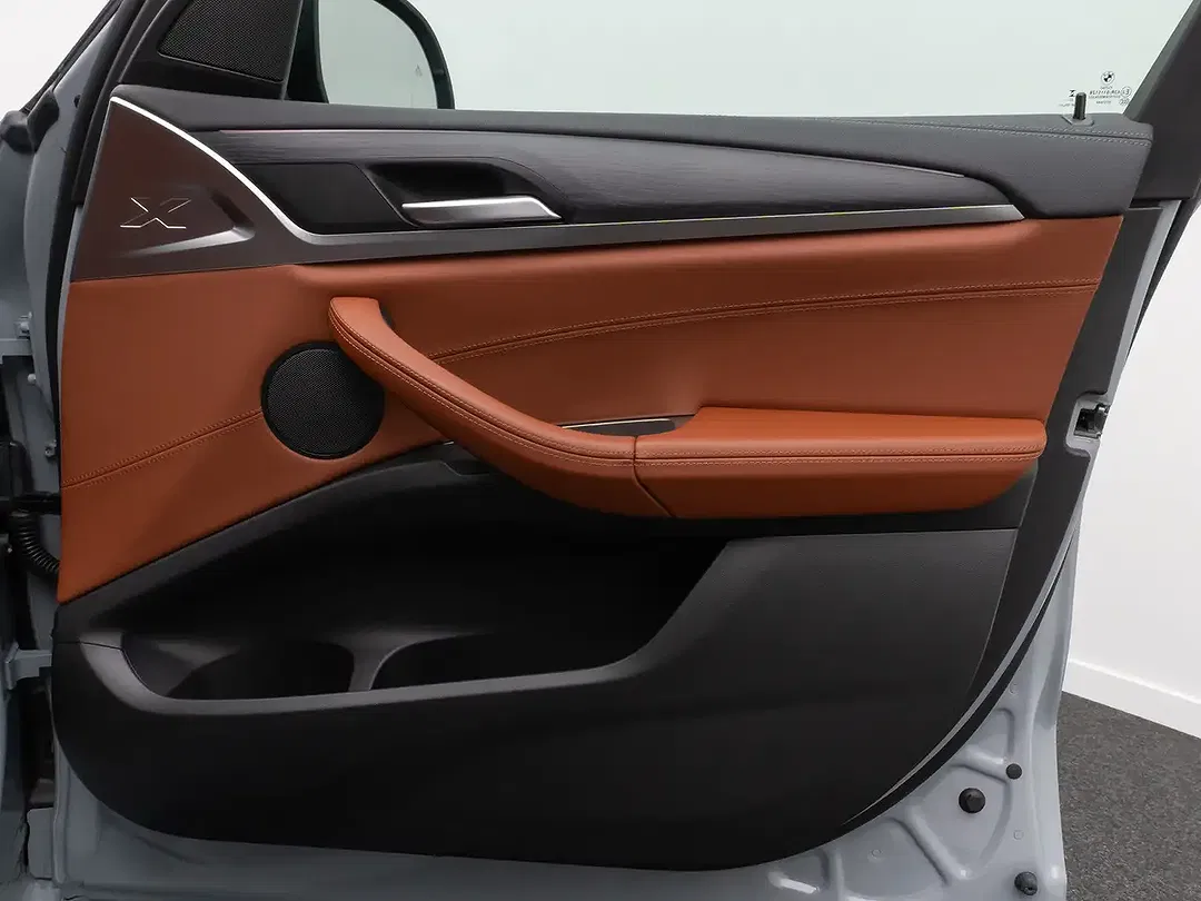 BMW X3 - Thumbnail 32