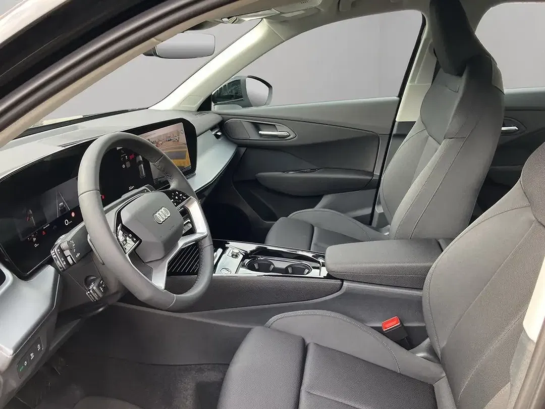 Audi Q3 - Thumbnail 12
