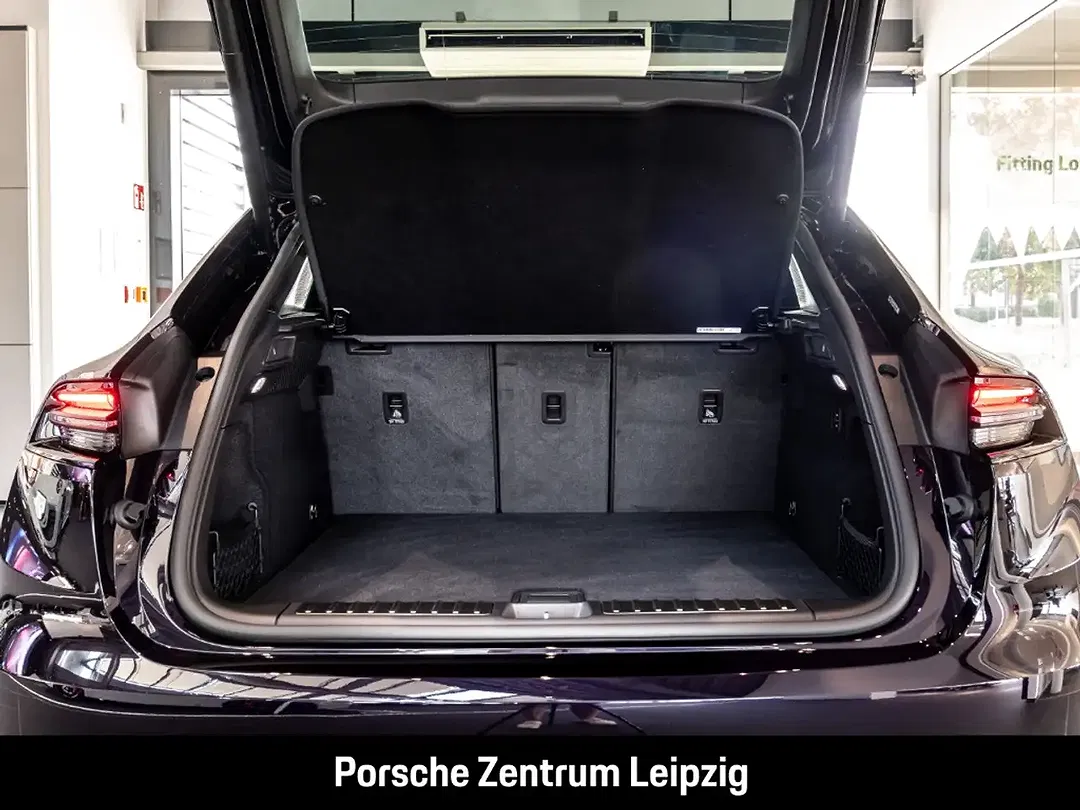 Porsche Macan - Thumbnail 13