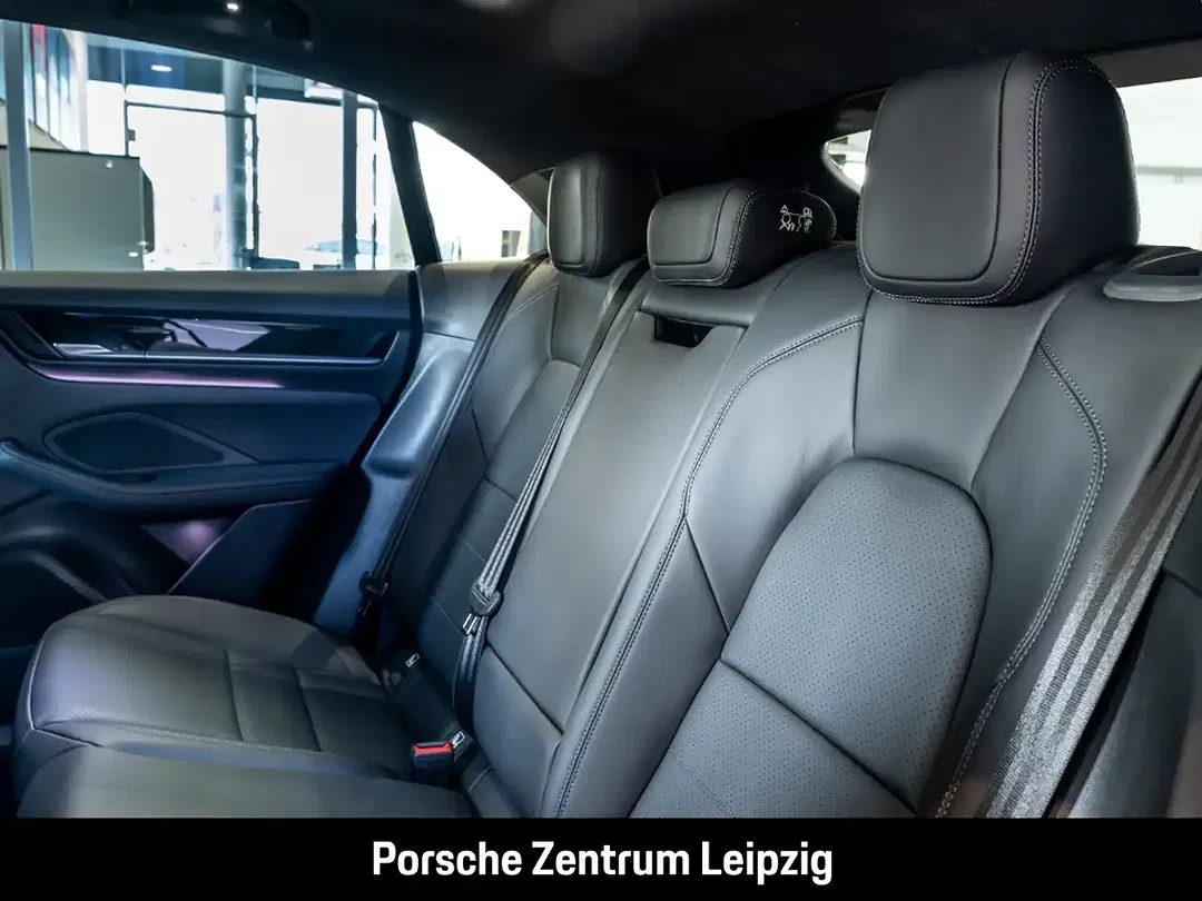 Porsche Macan - Thumbnail 14