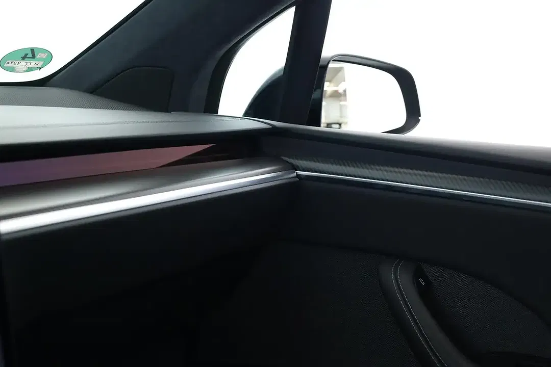 Tesla Model X Plaid - foto 14