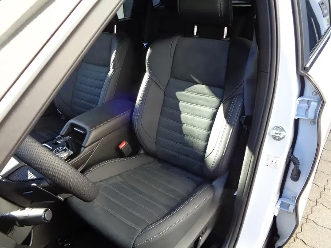 Mitsubishi Outlander - Thumbnail 10