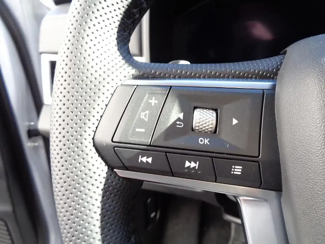 Mitsubishi Outlander - Thumbnail 14