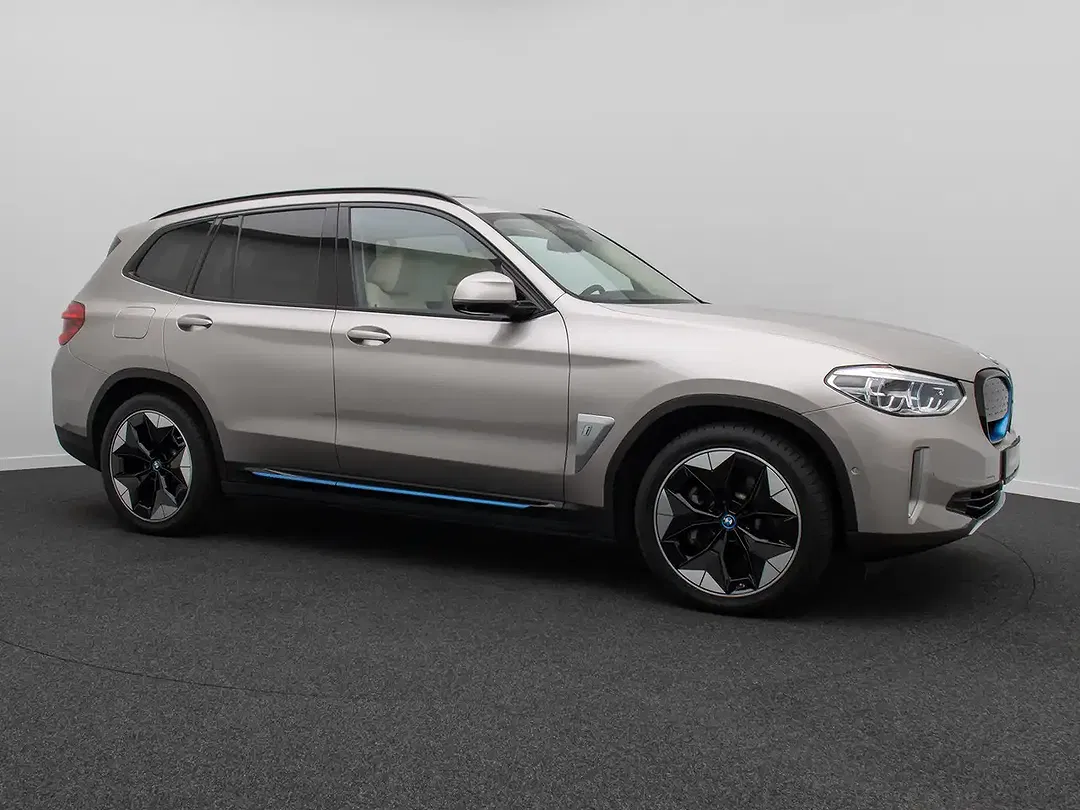 BMW X3 - Thumbnail 4