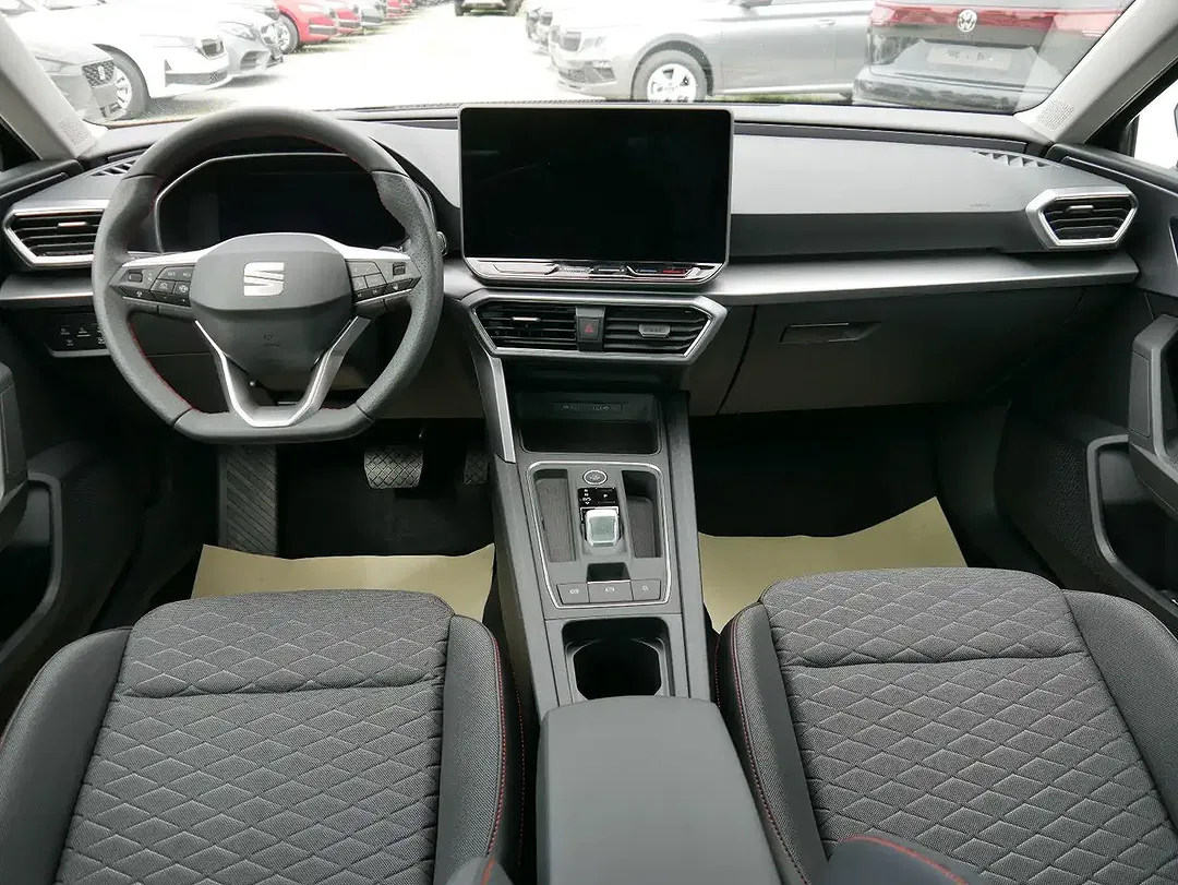 SEAT Leon - Thumbnail 10