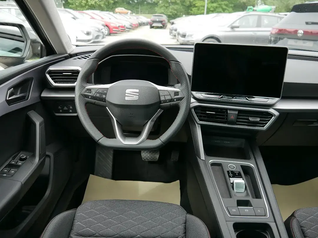 SEAT Leon - Thumbnail 11
