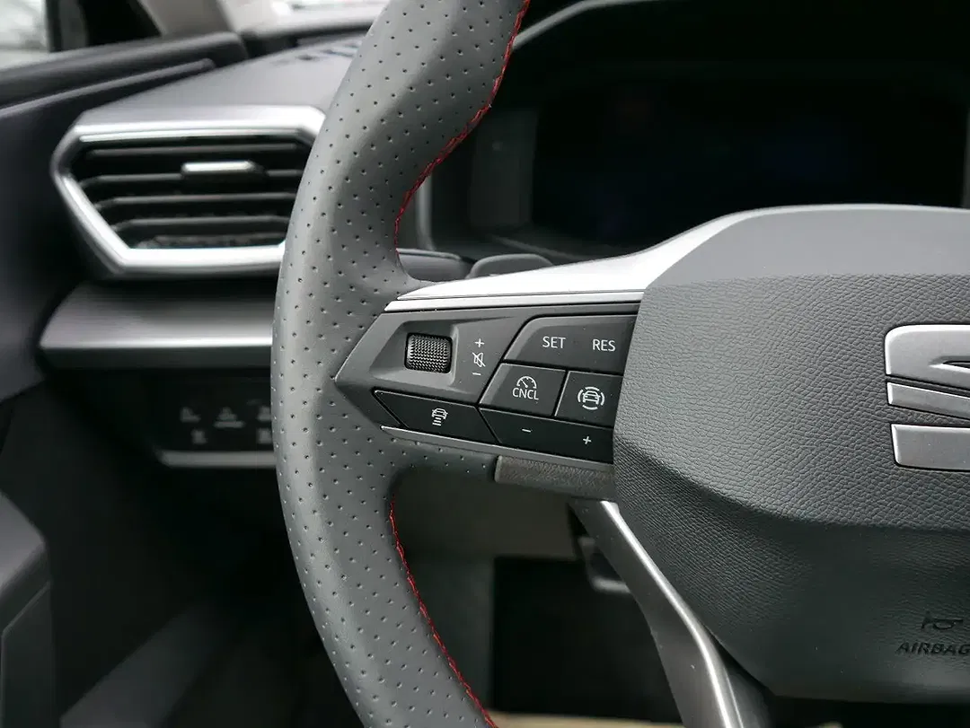 SEAT Leon - Thumbnail 12