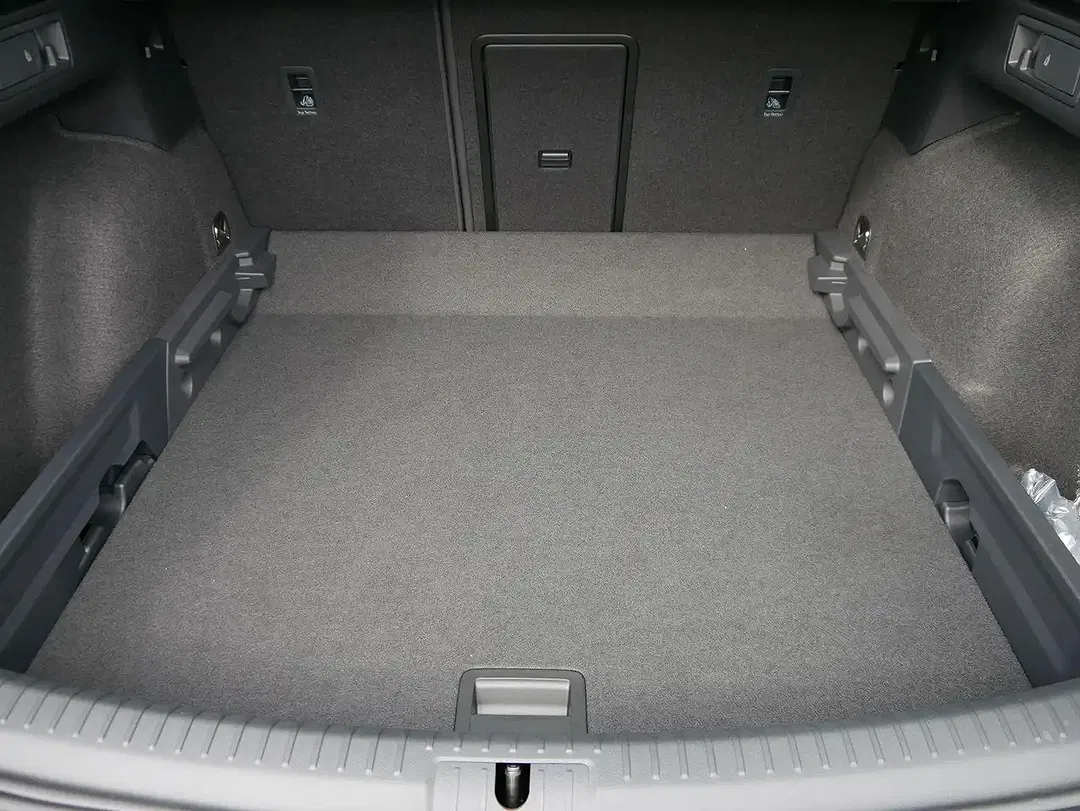 SEAT Leon - Thumbnail 5
