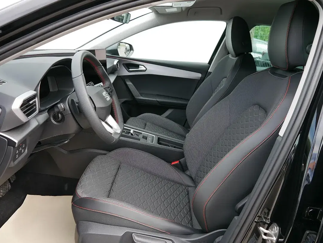 SEAT Leon - Thumbnail 7