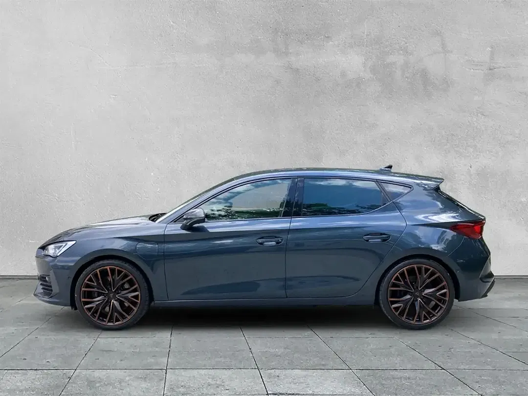 CUPRA Leon - Thumbnail 2
