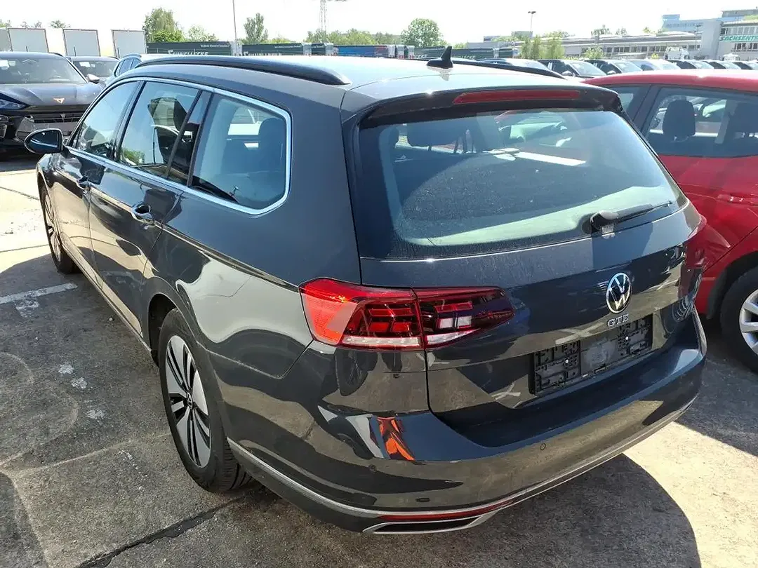 Volkswagen Passat Variant - Thumbnail 6