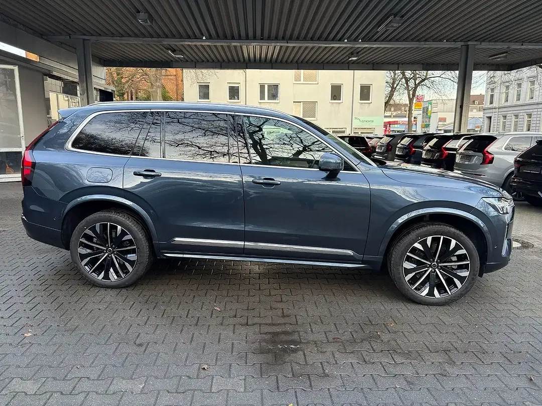 Volvo XC90 - Thumbnail 7
