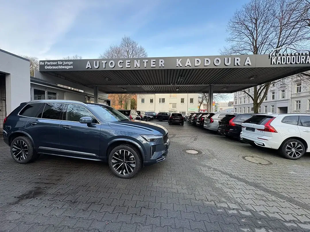Volvo XC90 - Thumbnail 9