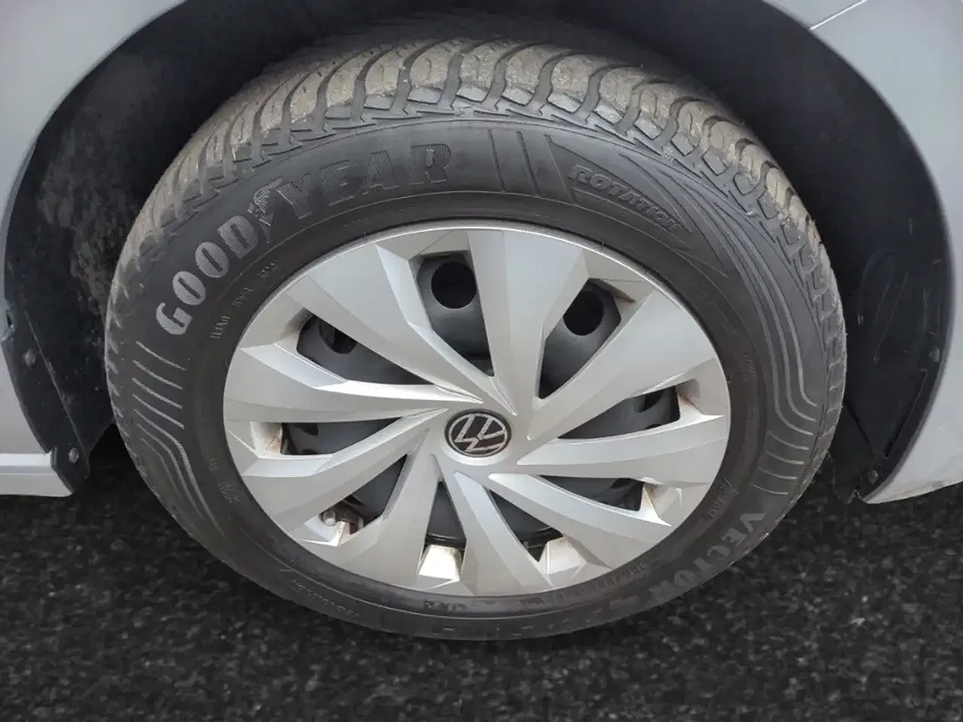 Volkswagen Polo - Thumbnail 7