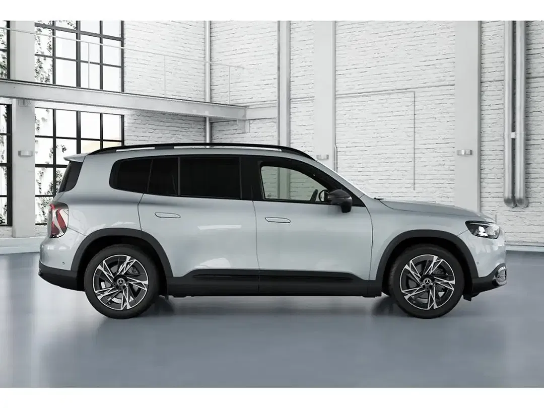 Mercedes-Benz GLB 200 - Thumbnail 2