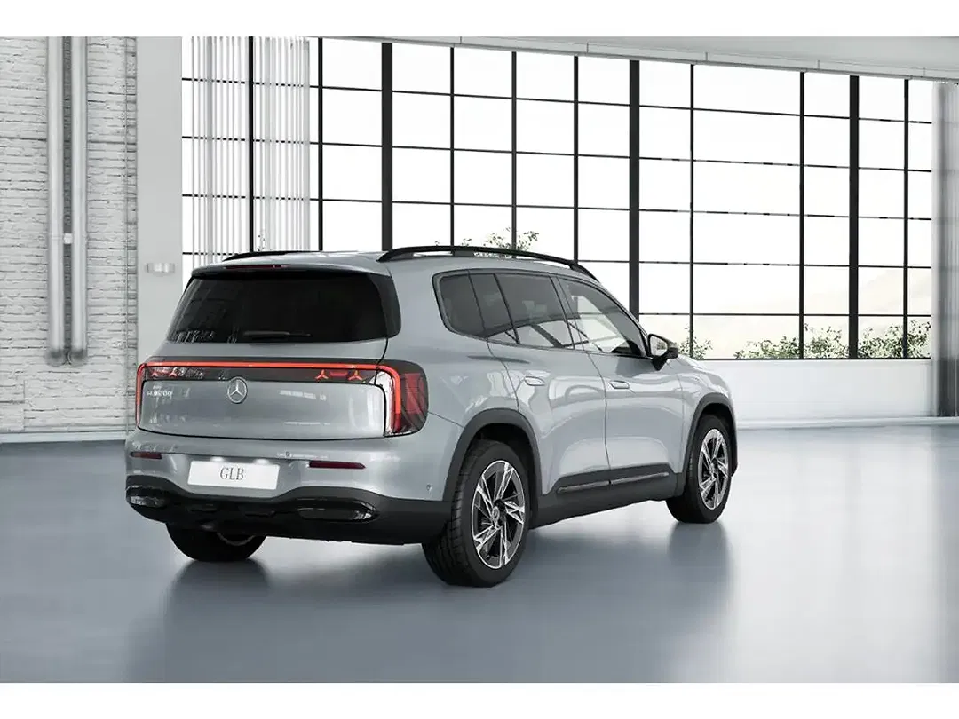 Mercedes-Benz GLB 200 - Thumbnail 3