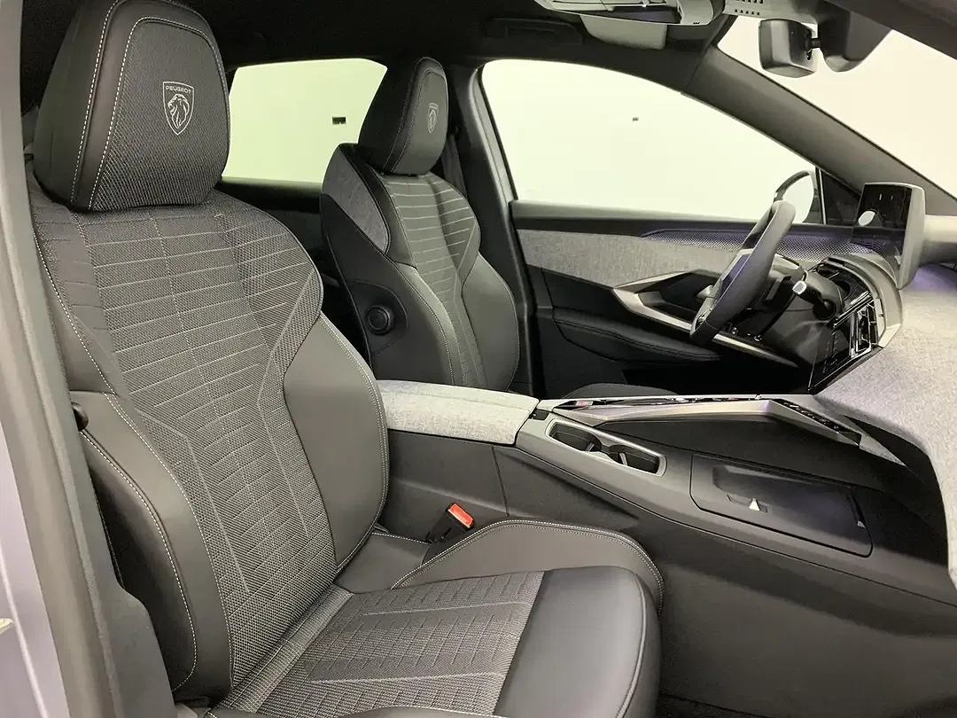Peugeot 3008 - Thumbnail 9