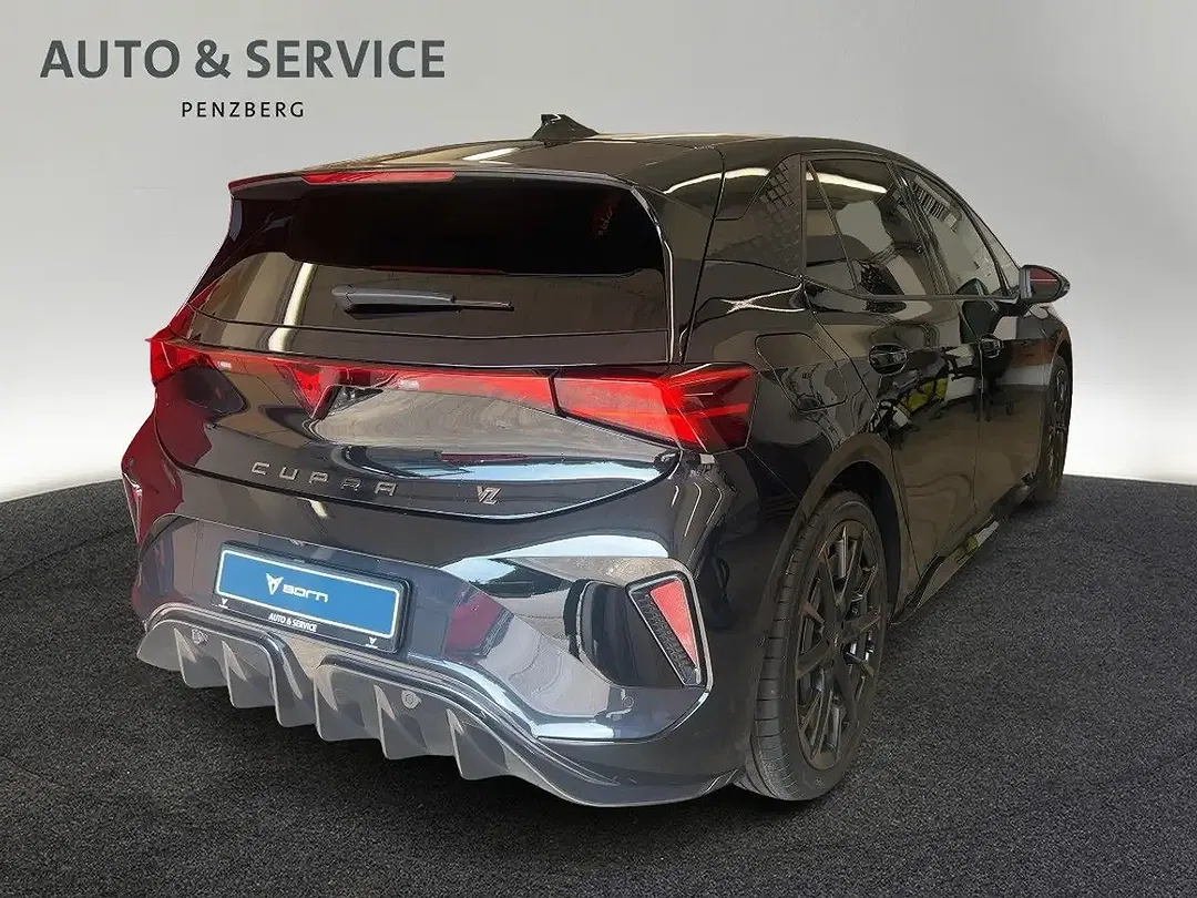 CUPRA Born - Thumbnail 3