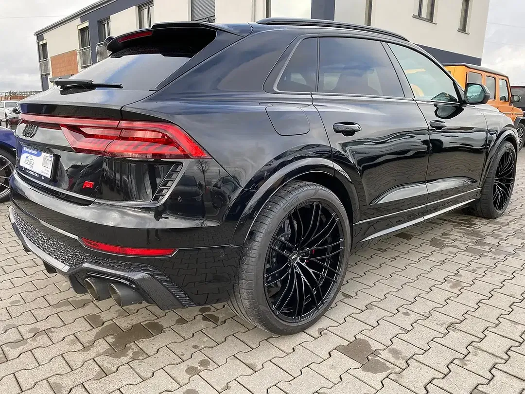 Audi RS Q8 - Thumbnail 6