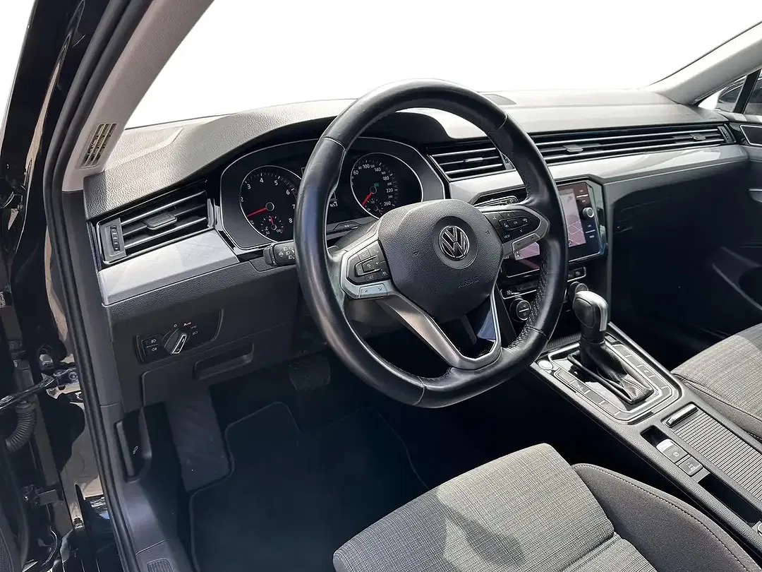 Volkswagen Passat Variant - Thumbnail 14