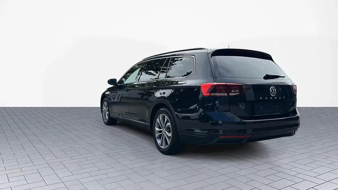 Volkswagen Passat Variant - Thumbnail 3