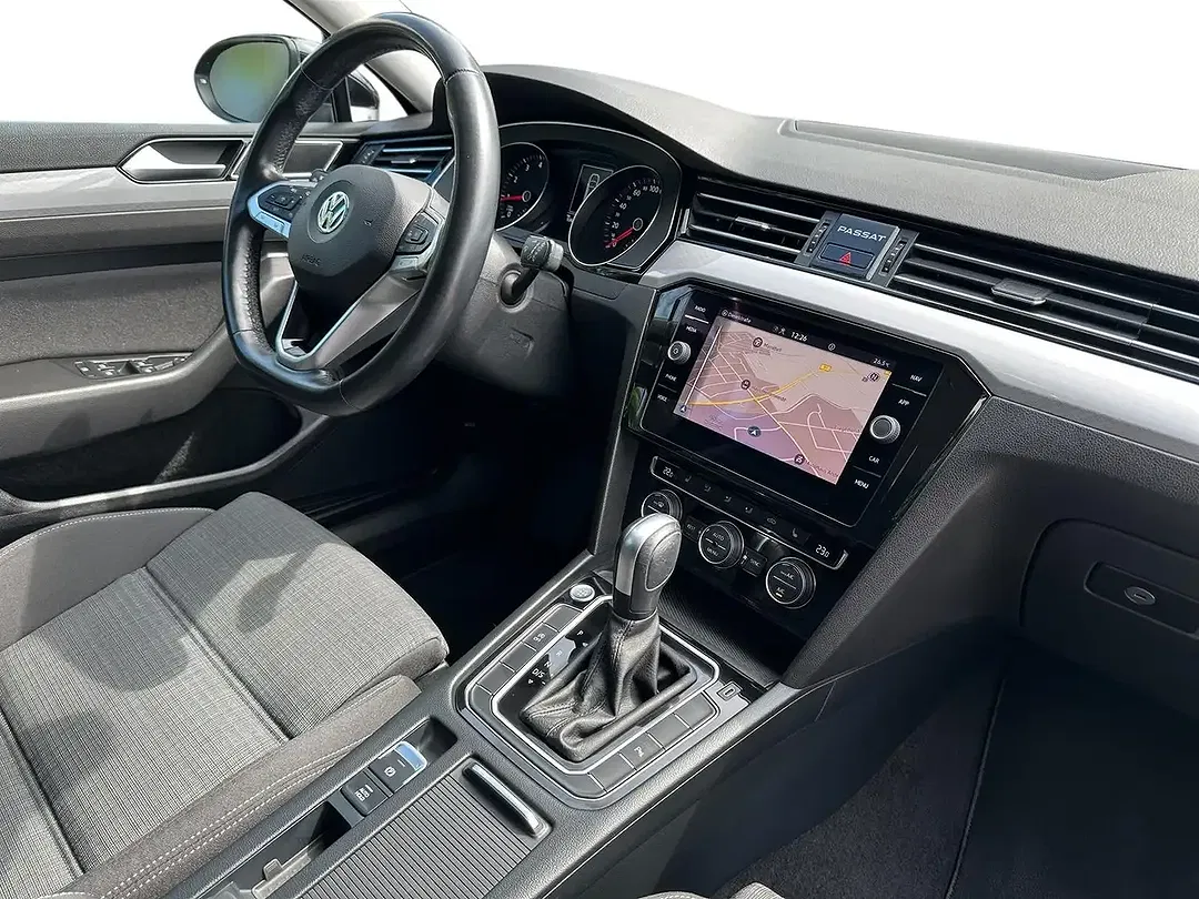 Volkswagen Passat Variant - Thumbnail 9