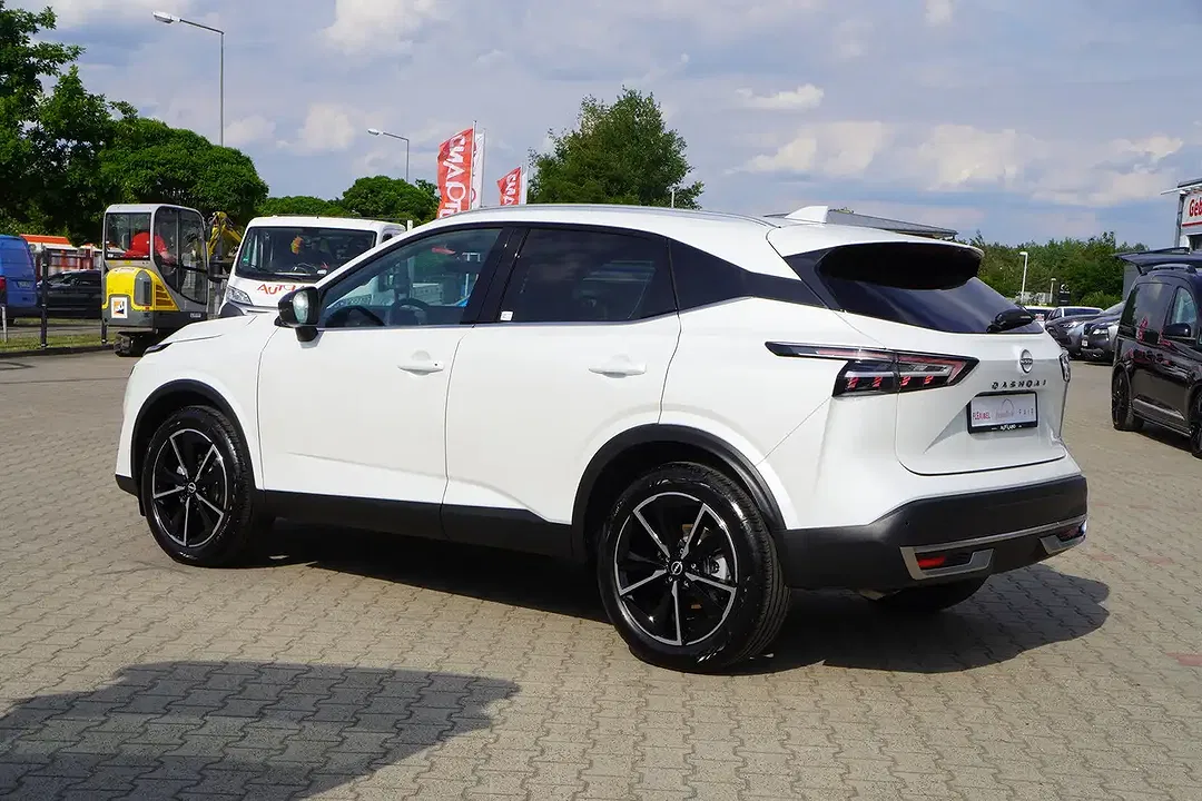 Nissan Qashqai - Thumbnail 3