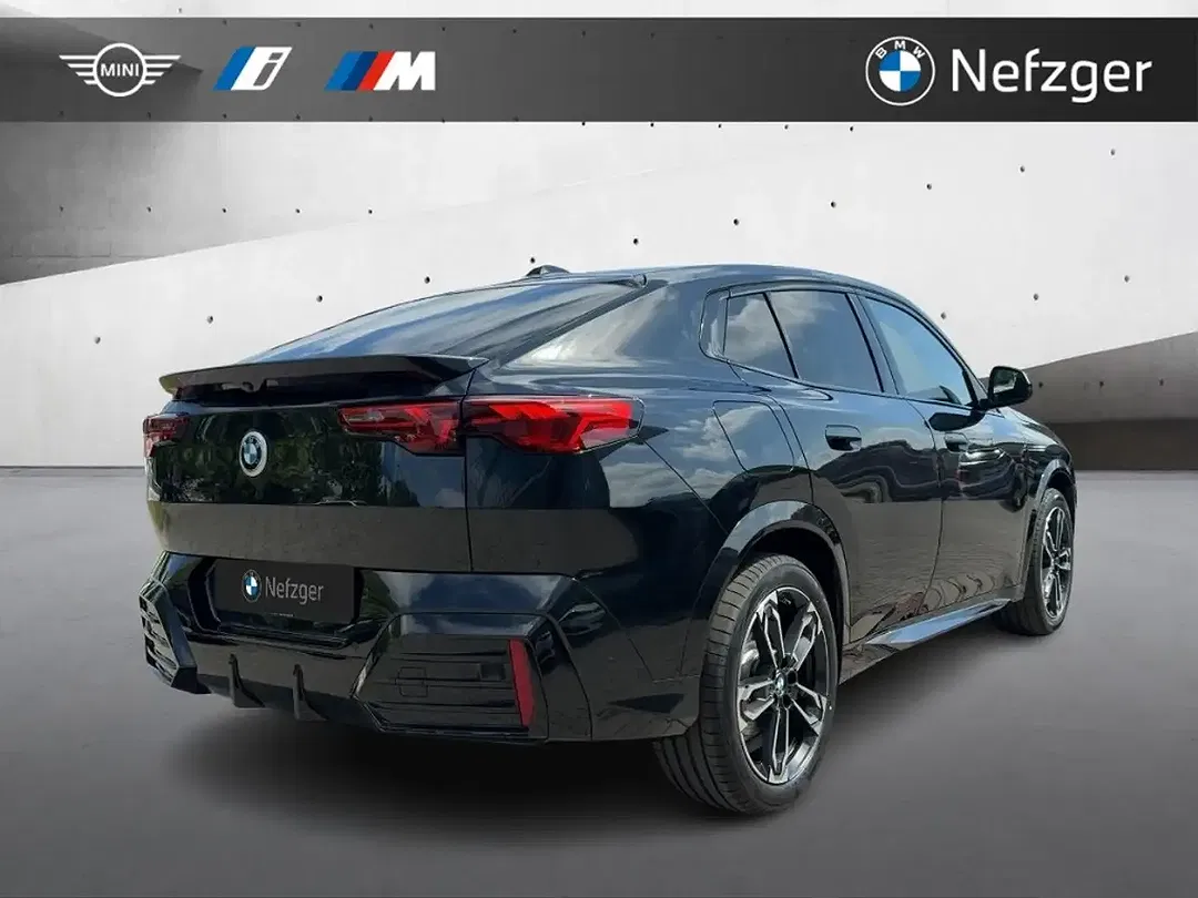 BMW X2 - Thumbnail 4