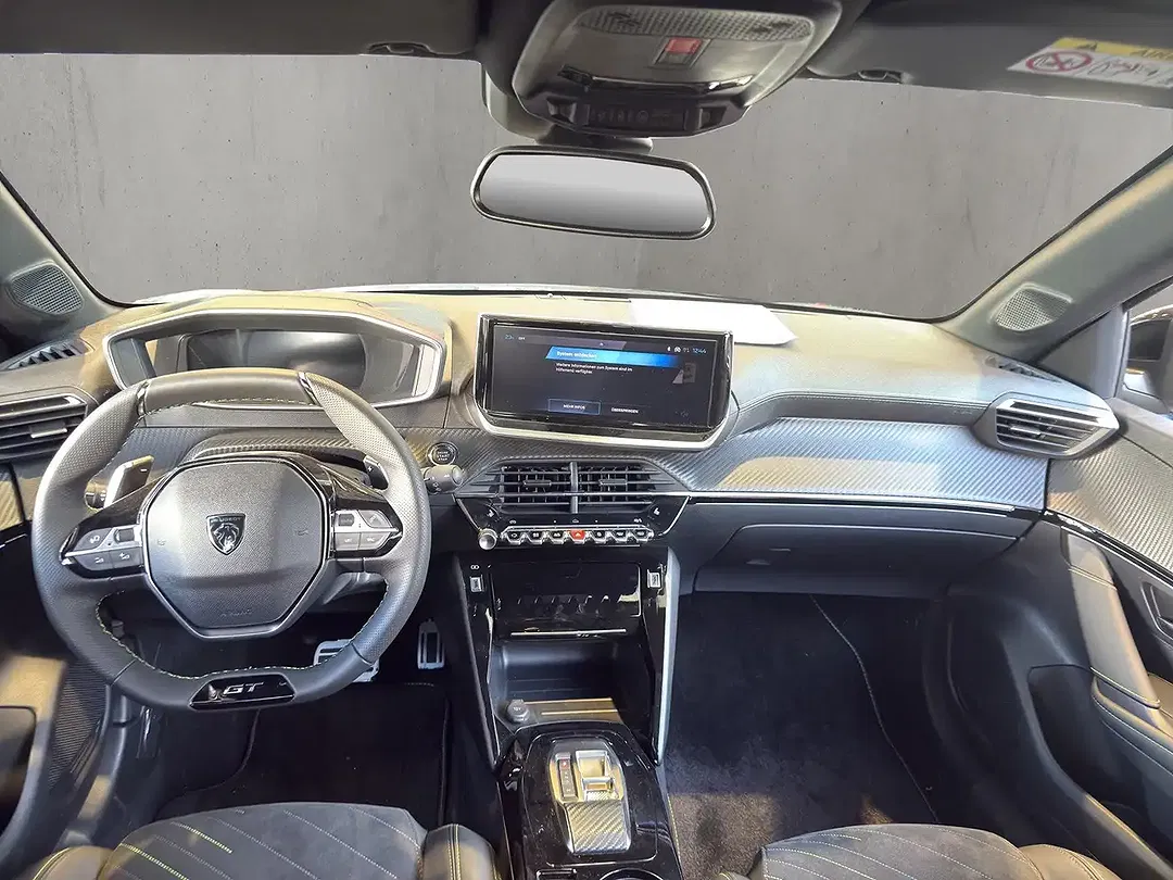 Peugeot 208 - Thumbnail 6