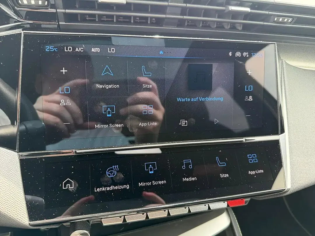 Peugeot 308 - Thumbnail 9