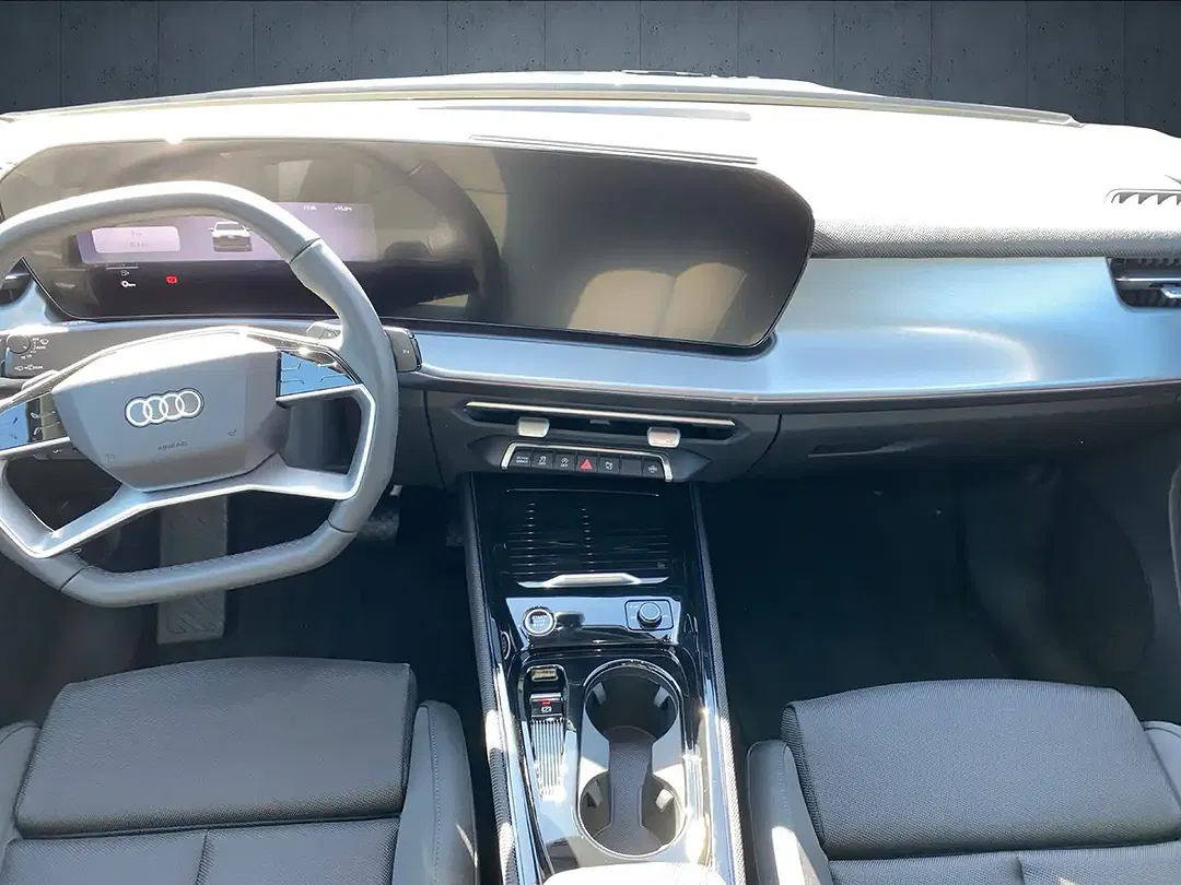 Audi Q3 - Thumbnail 10