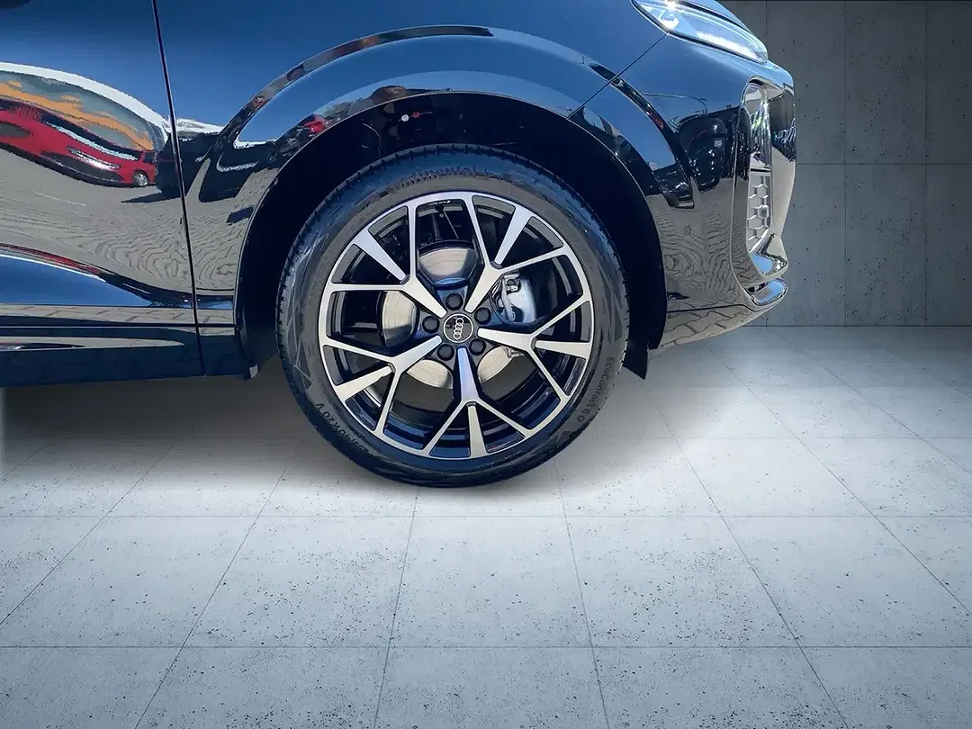 Audi Q3 - Thumbnail 6