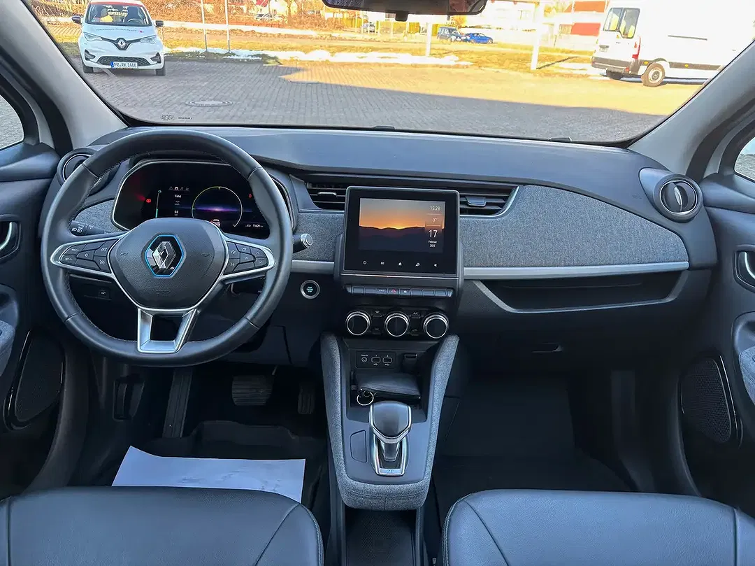 Renault ZOE - Thumbnail 9