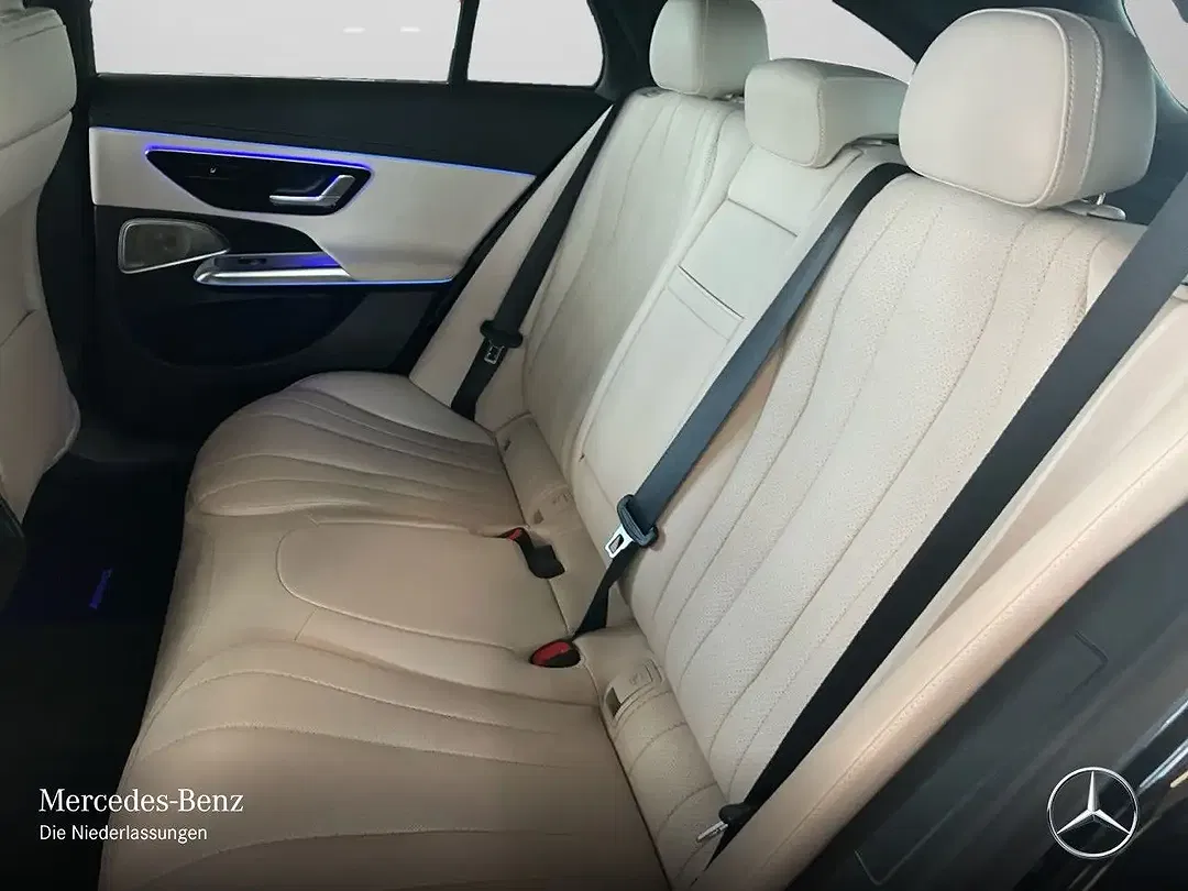 Mercedes-Benz E 300 - Thumbnail 11