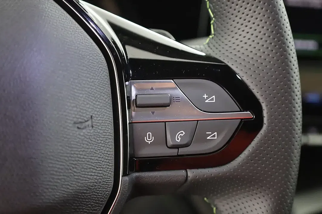Peugeot 408 - Thumbnail 14