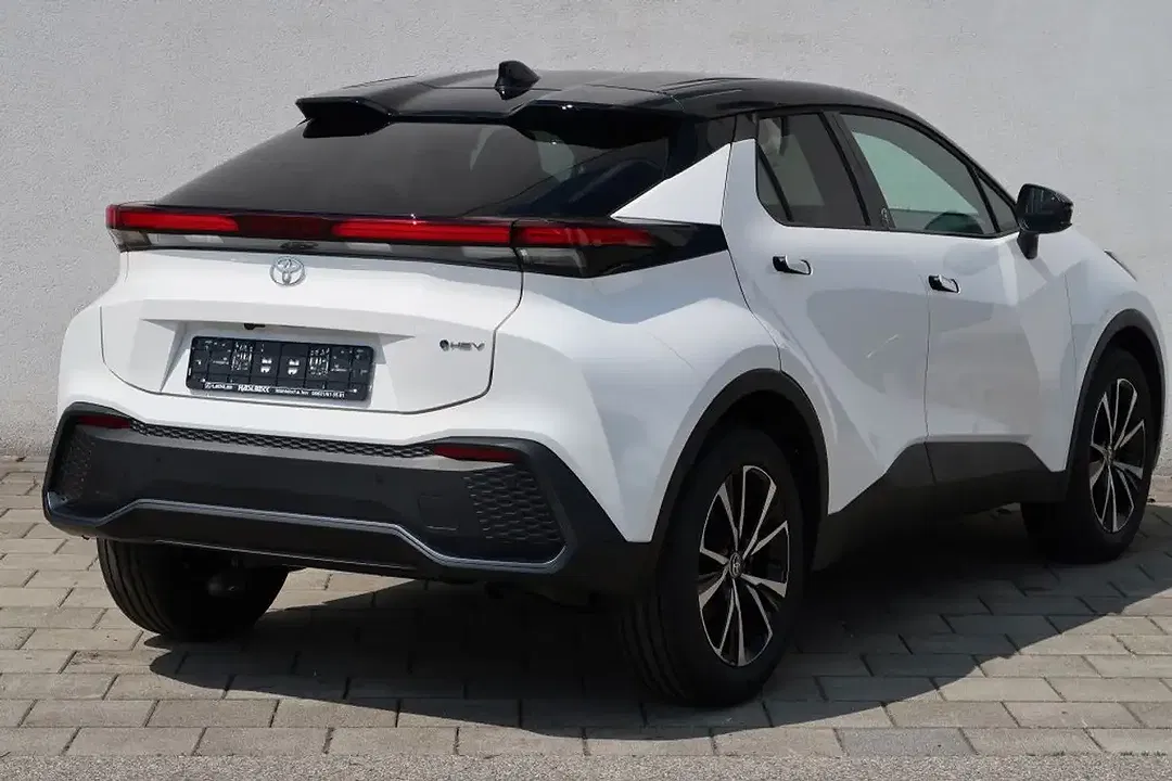 Toyota C-HR - Thumbnail 5